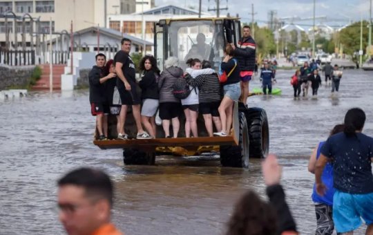 Temporal histórico na Argentina deixa 15 mortos e mais de 1.400 desabrigados