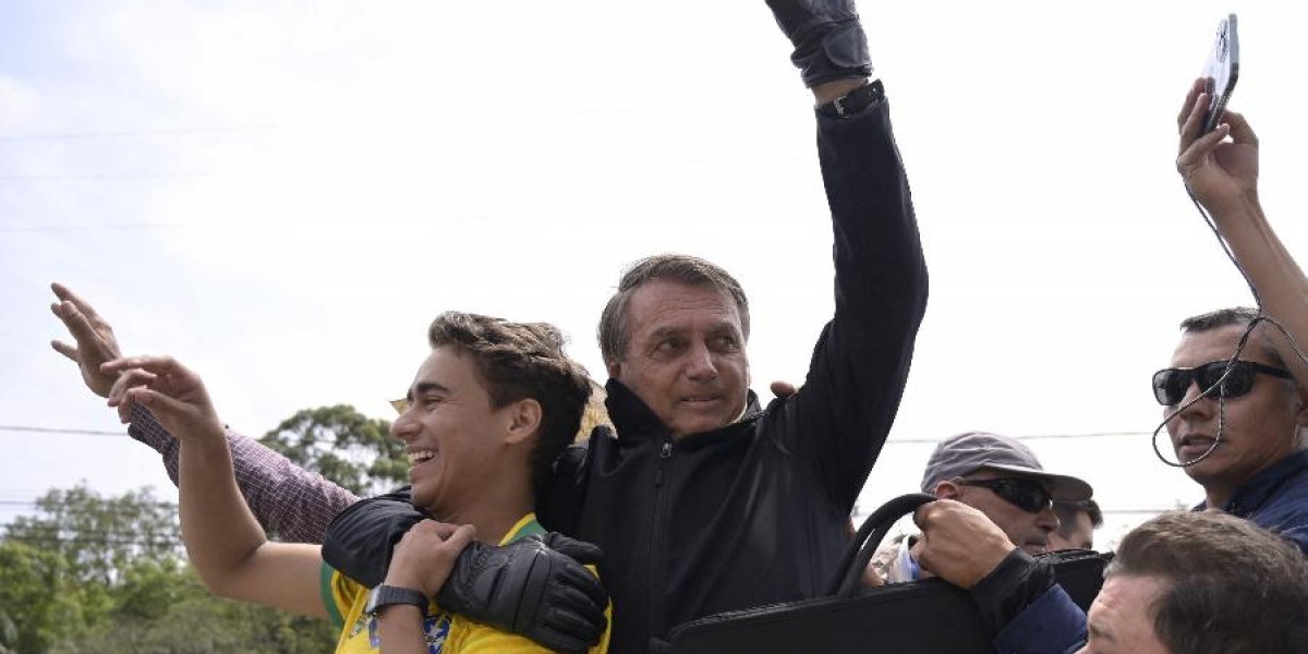 Nikolas Ferreira enfrenta críticas de aliados após encontro com influenciador polêmico