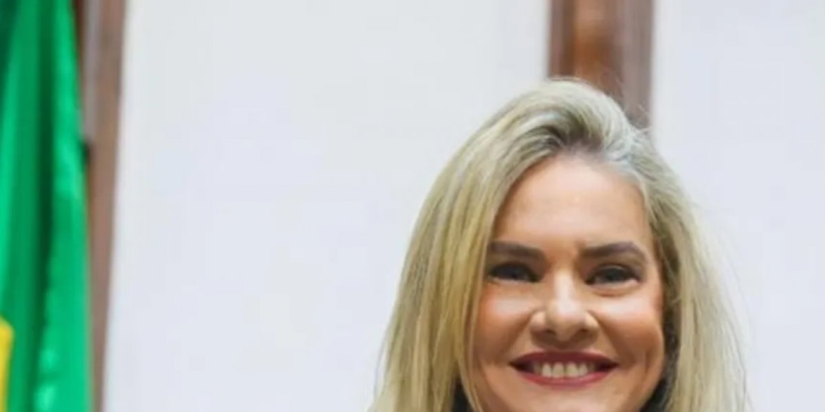 Deputados decidem sobre permanência de Ivana Bastos na presidência da Alba nesta terça