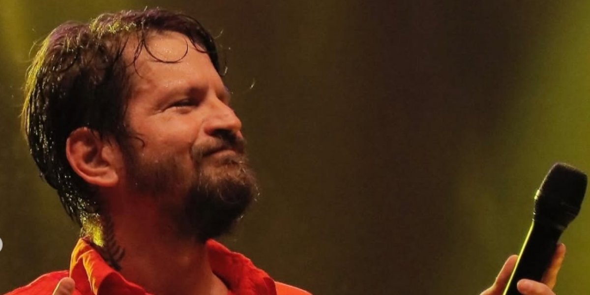 Ambulante volta para faculdade após promessa feita por Saulo no Carnaval