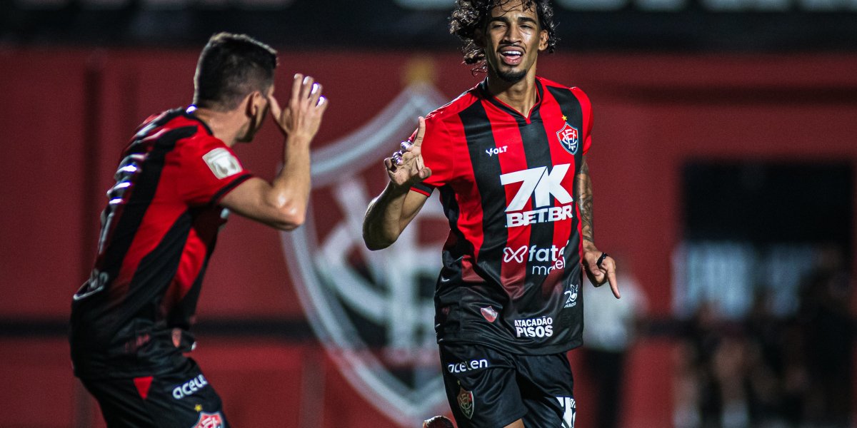 Com volta de destaque da temporada, Vitória divulga relacionados para duelo contra o Náutico