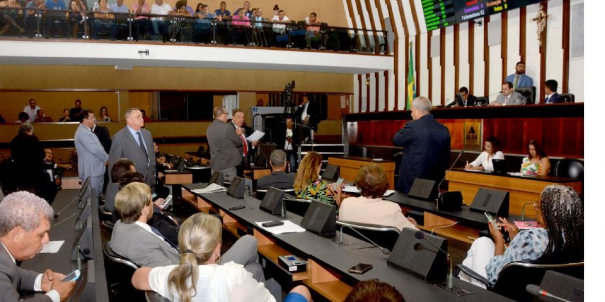 Programa de alfabetização é aprovado na Alba e visa inclusão educacional na Bahia