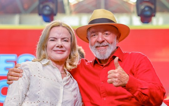 Gleisi defende Lula após fala machista e rebate ataques de bolsonaristas