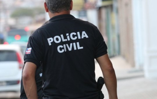 Policial militar suspeito de triplo homicídio em Dias D’Ávila é preso