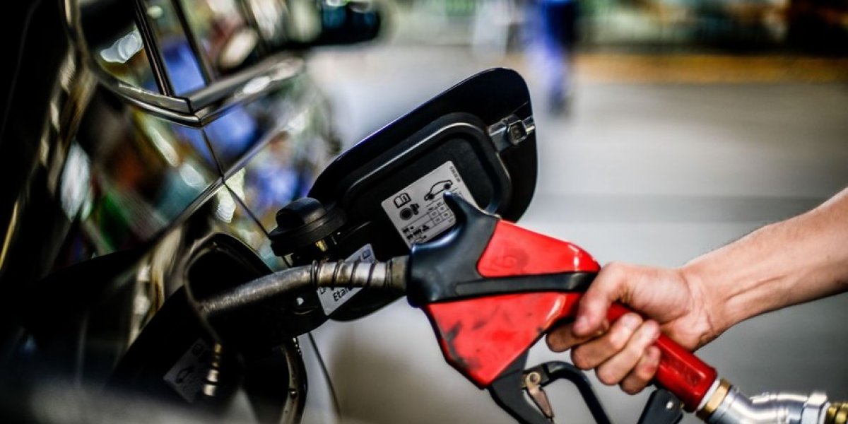 Governo deve aumentar percentual de etanol na gasolina para 30% ainda em 2025