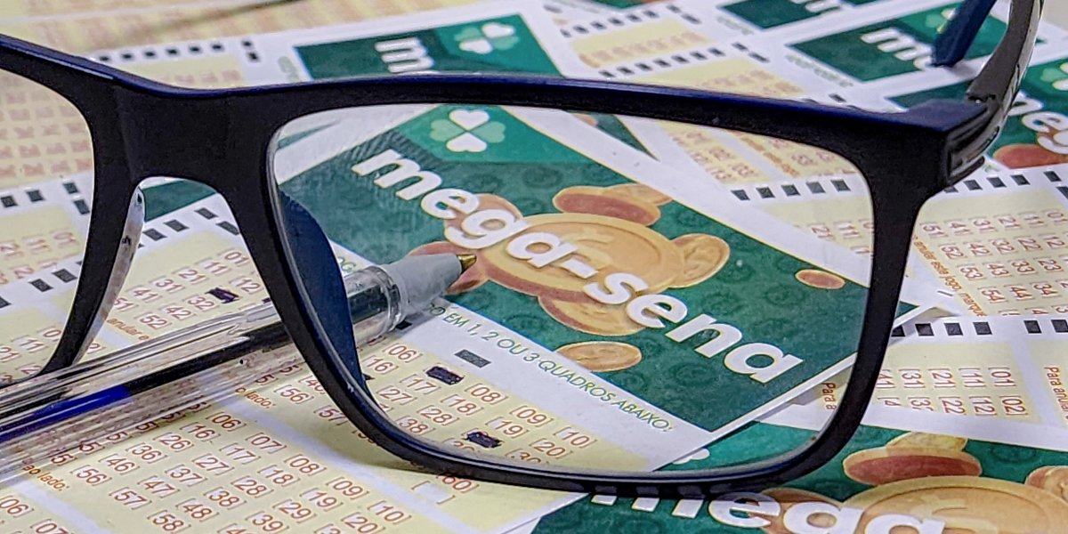 Mega-Sena sorteia prêmio de aproximadamente R$ 21 milhões neste sábado (15)
