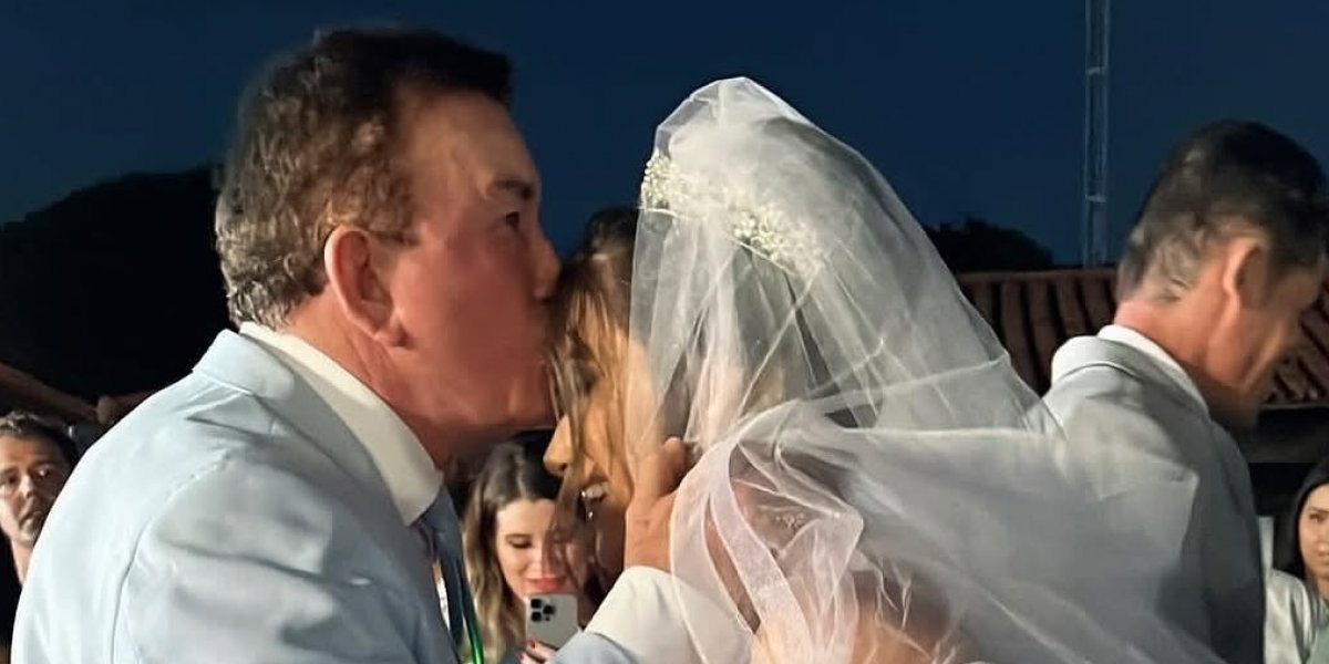 Amado Batista celebra casamento com mulher 51 anos mais nova