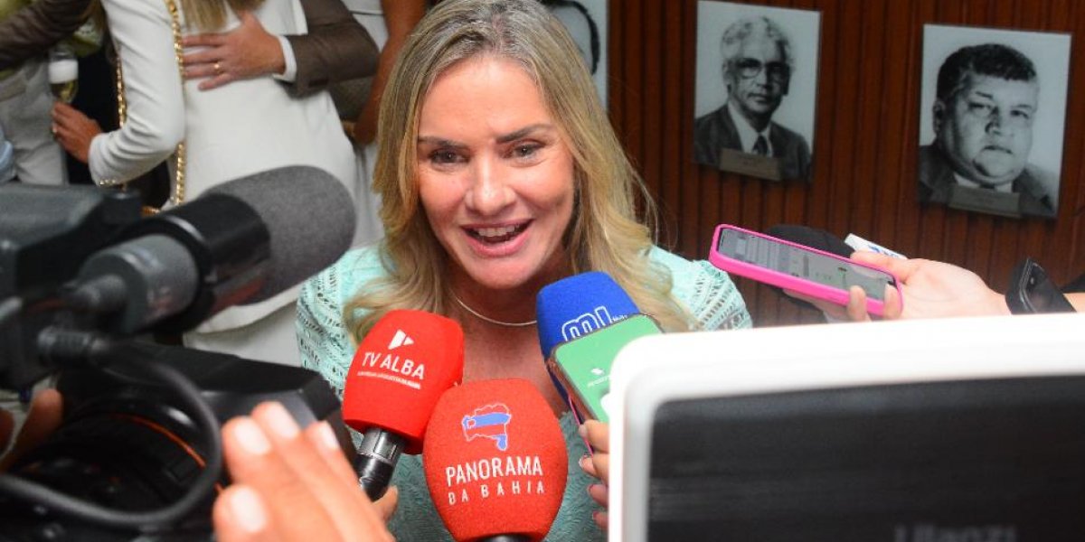 Ivana Bastos é oficialmente empossada e se torna primeira mulher presidente da AL-BA