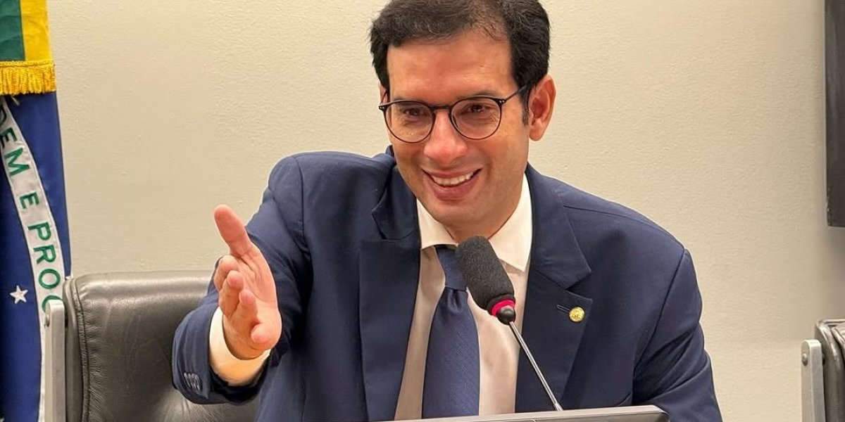 Leo Prates é eleito presidente da Comissão de Trabalho na Câmara dos Deputados