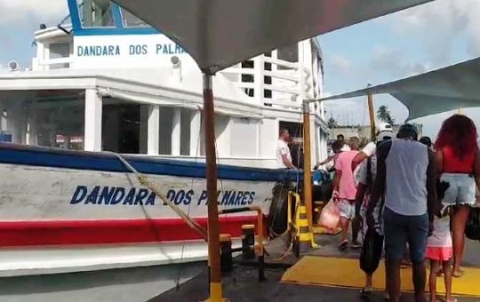 Travessia Salvador-Mar Grande opera com oito embarcações e saídas a cada 30 minutos nesta sexta-feira (21)