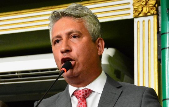 Henrique Carballal é condenado à prisão por rachadinha