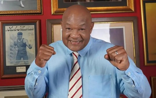 Lenda do boxe e ex-campeão, George Foreman morre aos 76 anos