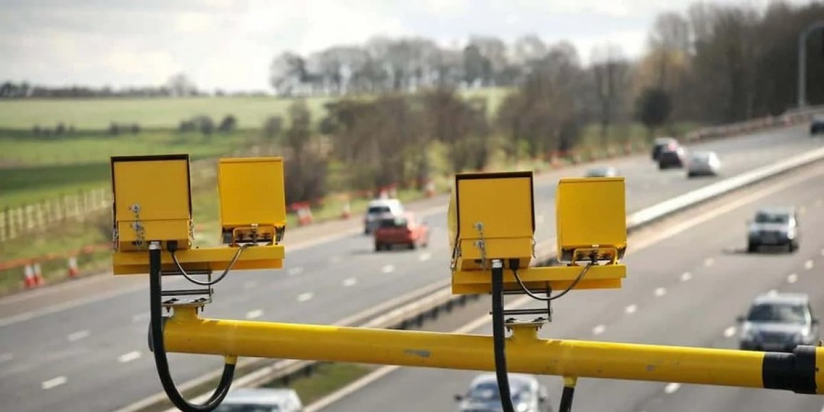 Estrada brasileira ganha novos radares de velocidade média para medir velocidade por trecho