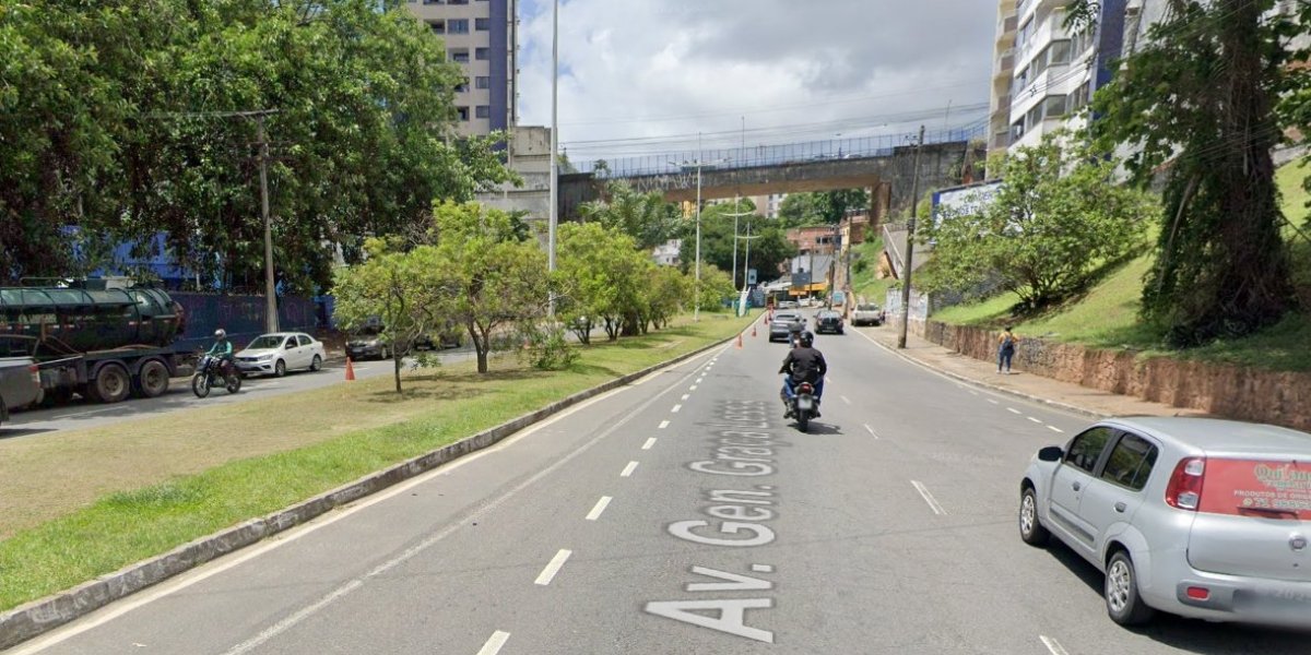 Homem é baleado durante assalto na Avenida Bonocô