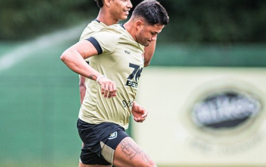 Val Soares acerta rescisão com o Vitória e deve ir para o futebol japonês