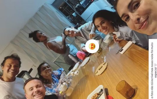 Ivete Sangalo, Fernanda Paes Leme e Bruna Marquezine visitam Preta Gil em São Paulo