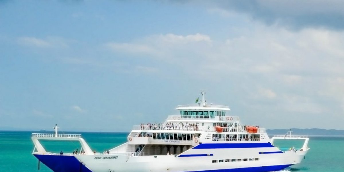 Ferry-boat apresenta movimento tranquilo nesta quarta-feira (26)