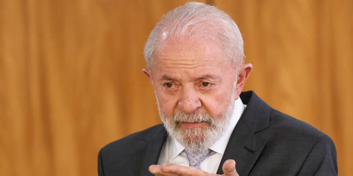 'Caia na realidade', afirma Lula após Bolsonaro virar réu