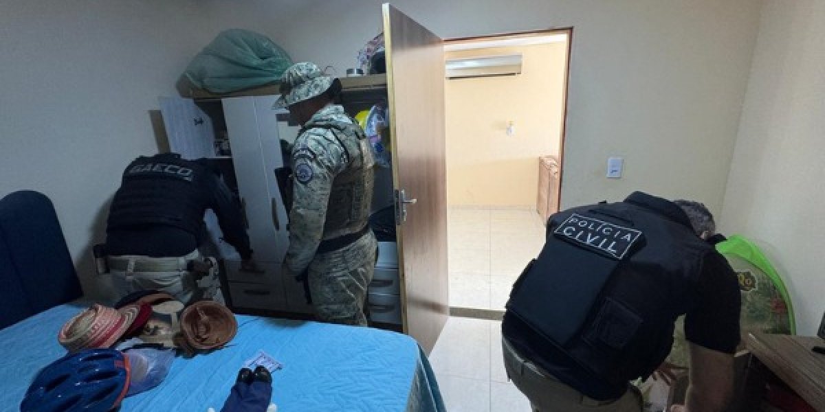 Operação 'Premium Mandatum' prende quatro suspeitos e bloqueia R$ 44 milhões de facção criminosa