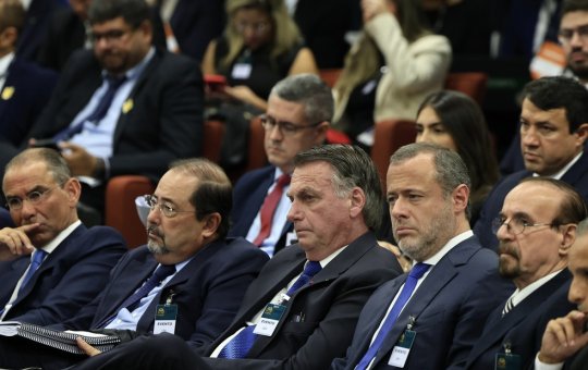 Bolsonaro consegue alivio por conta de vacina; entenda