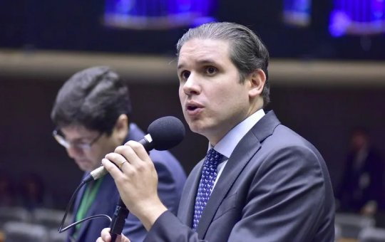 Hugo Motta descarta pautar anistia a condenados pelos atos de 8 de janeiro