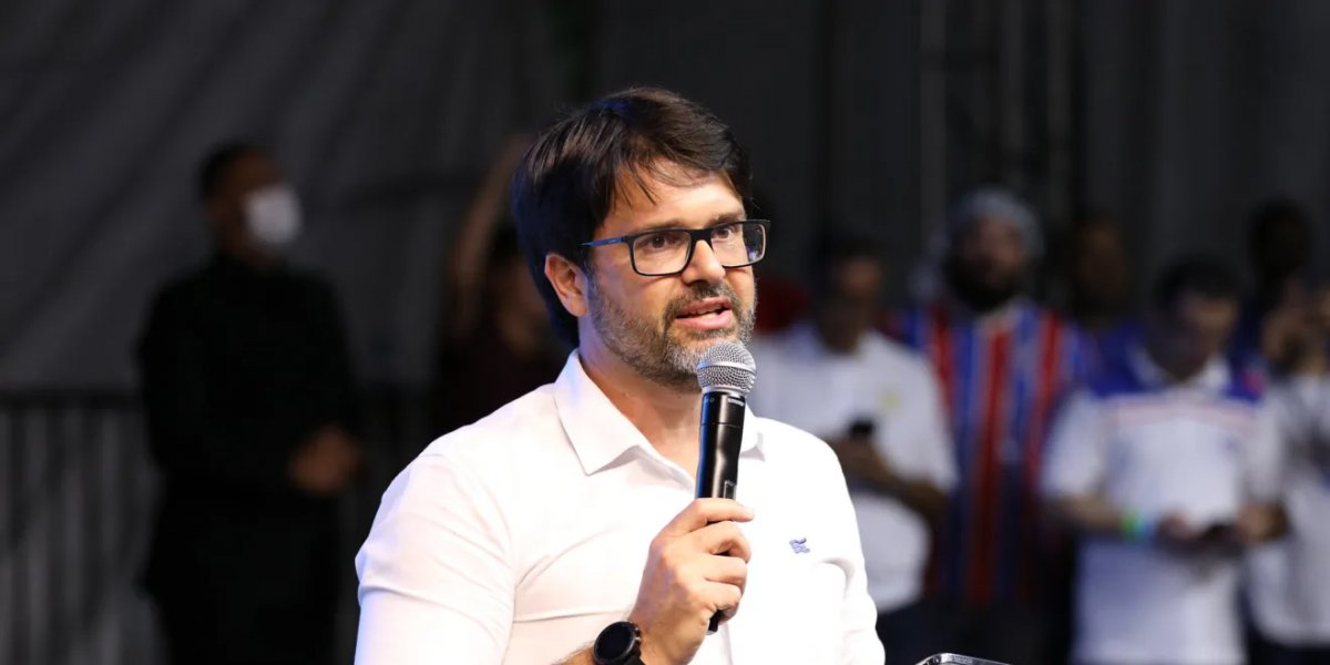 Ex-presidente do Bahia avança para comprar clube europeu