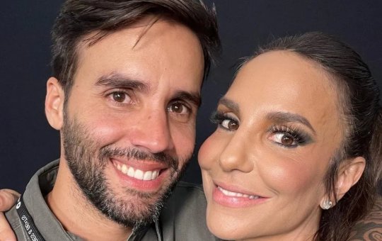 Ivete Sangalo faz performance inesperada durante viagem de trem no Peru; veja o vídeo