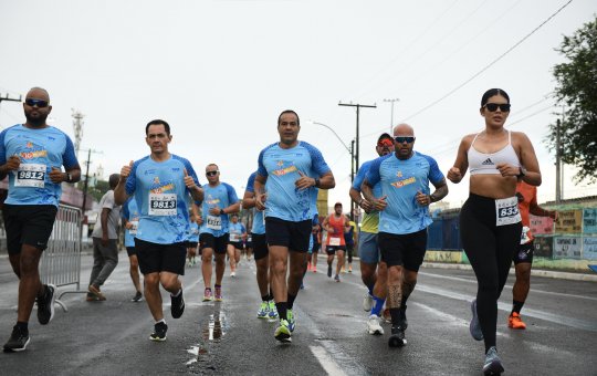 Corrida Salvador 10 Milhas reúne atletas e celebra os 476 anos da capital baiana