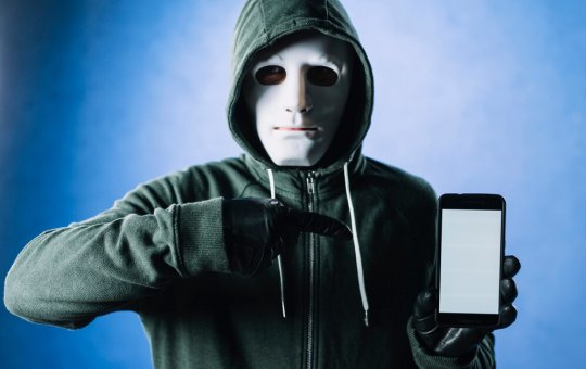 Programa 'Celular seguro' amplia combate a roubos com notificação via WhatsApp