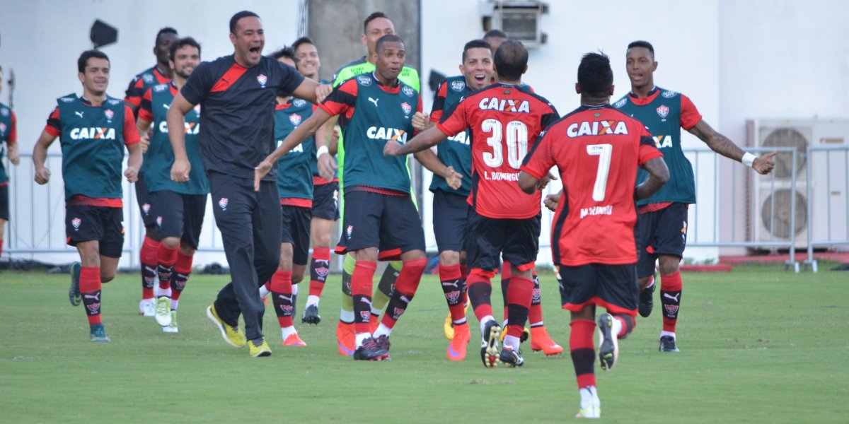 Ex-Vitória, Leandro Domingues morre aos 41 anos após luta contra o câncer