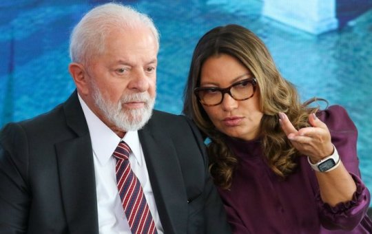 Deputado apresenta projeto para impedir governo de financiar viagens de Janja