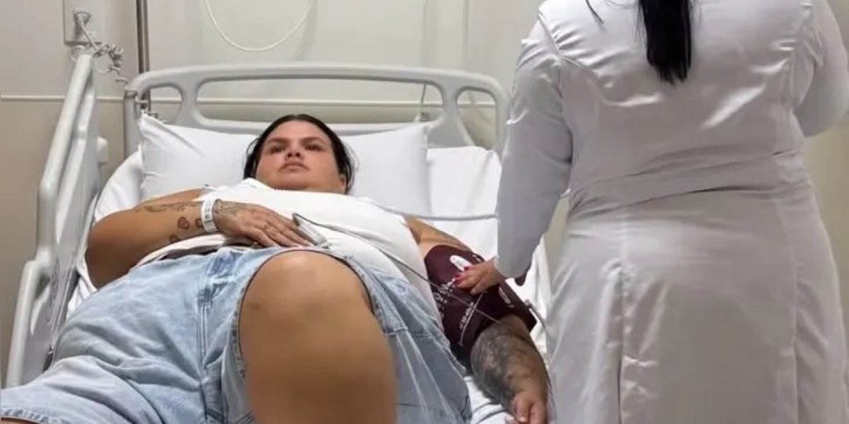 Thais Carla é internada em Salvador
