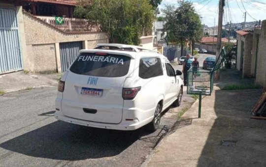 Ex-funcionário é demitido após furtar carro funerário com corpo dentro