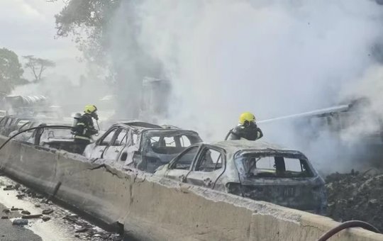 Acidente na BR-101 deixou queimado quase 30 veículos