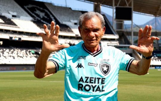 Ídolo do Botafogo e ex-Seleção Brasileira morre aos 88 anos