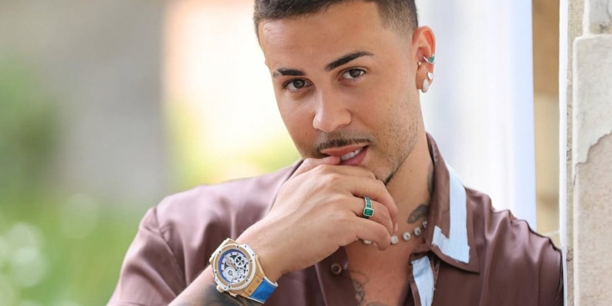 Carlinhos Maia adquire carro de luxo e exibe o veículo; confira