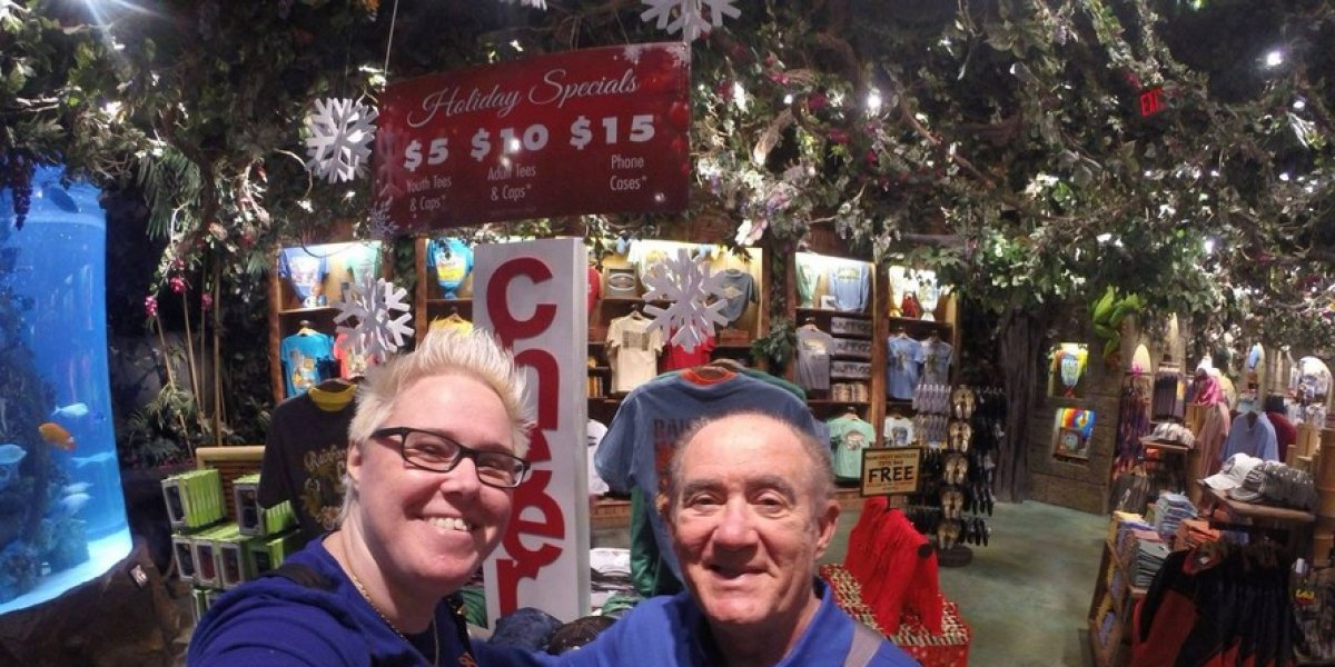 Filha de Renato Aragão trabalhava como motorista para sobreviver, afirma jornalista