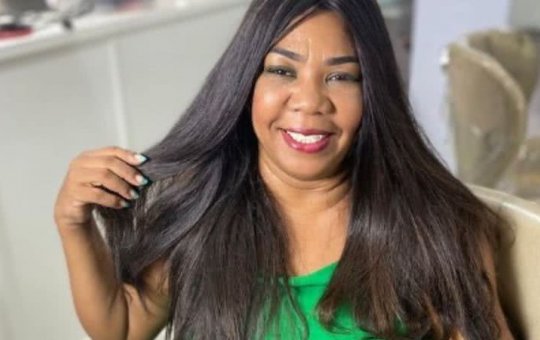 Mãe de Davi Brito celebra gravidez da nora e desmente rumores de descoberta pela internet