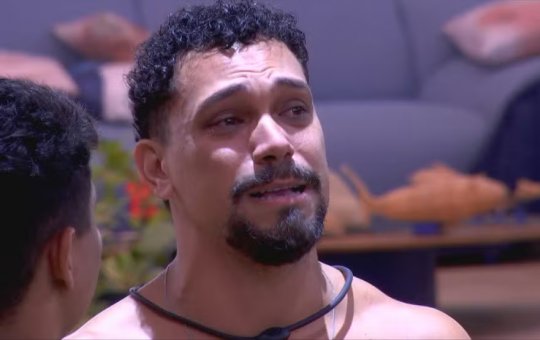 BBB 25: Vinícius abre o coração e revela bissexualidade em conversa com Delma e Guilherme