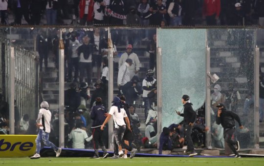 Tragédia na Libertadores deixa dois mortos em Colo-Colo x Fortaleza; entenda