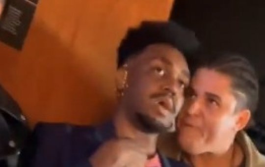 Influenciador Raphael Fonsec é agredido por casal durante desfile na SPFW