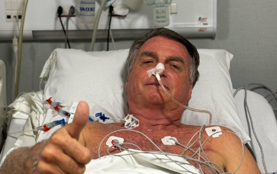 Depois de 12 horas de cirurgia, Bolsonaro vai para a UTI