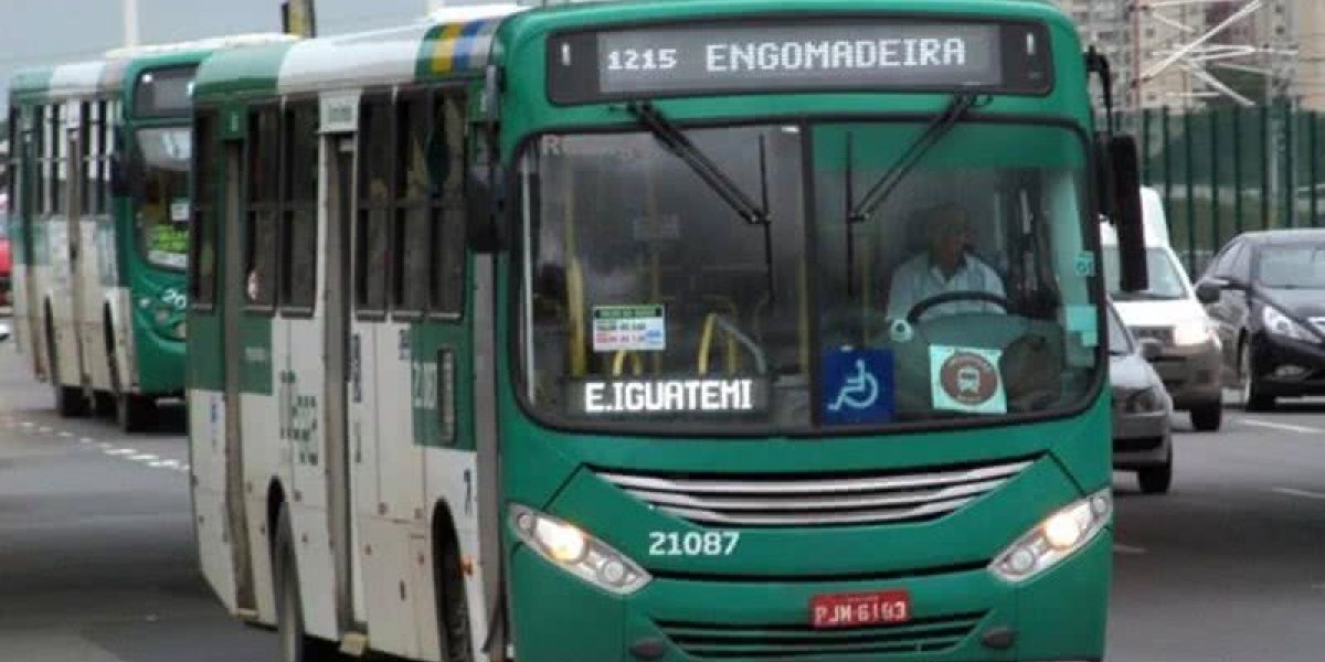 Após morte de jovem, ônibus deixam de circular na Engomadeira, em Salvador