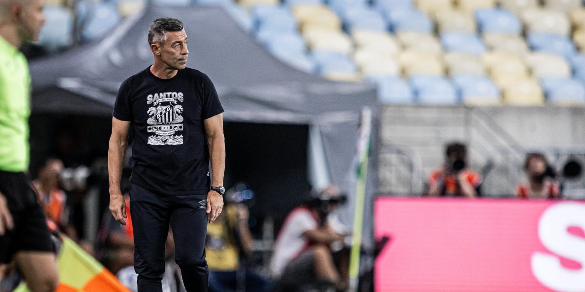 Após sequência de resultados negativos, Pedro Caixinha é demitido do Santos
