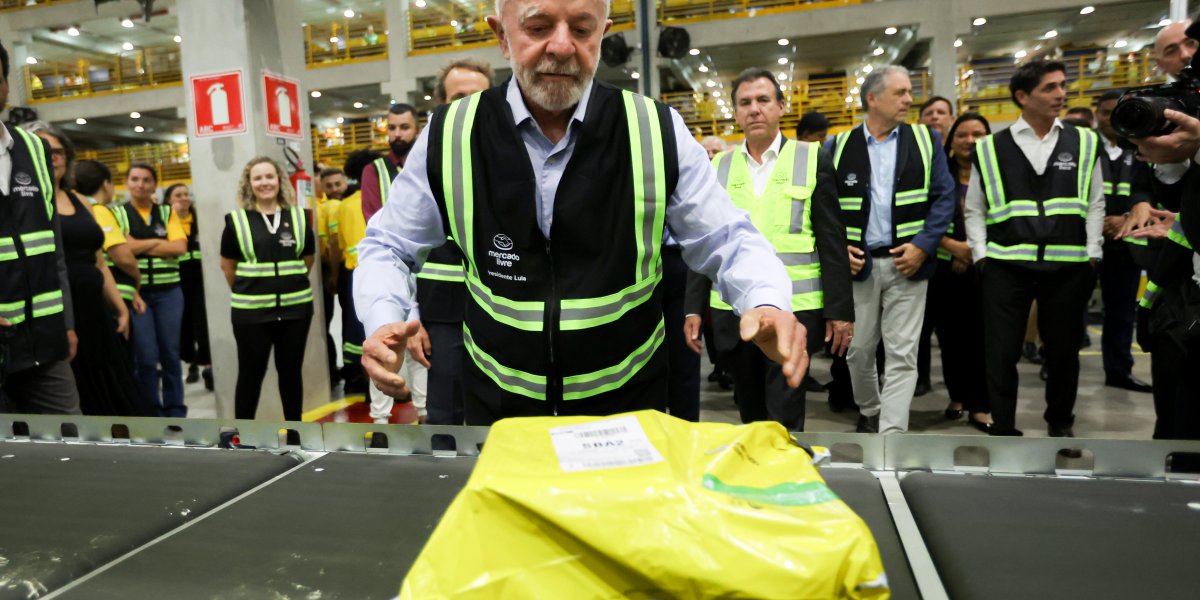 Governo Lula pode aumentar salário mínimo; Entenda