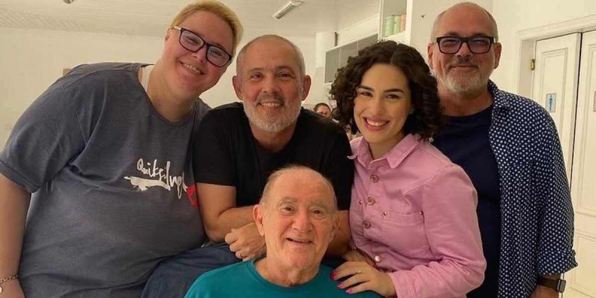 Renato Aragão se pronuncia sobre polêmica com a filha: "Não vou mais me calar diante de mentiras"