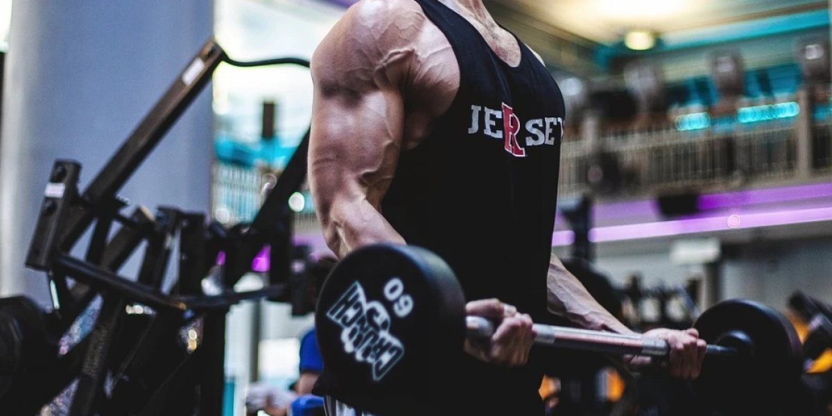 O perigo do uso indevido da tadalafila na musculação: riscos e mitos em busca de resultados rápidos