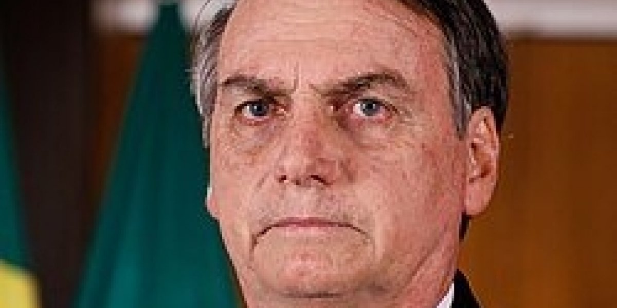 Ex-presidente Bolsonaro diz que está 'concentrado' na recuperação de cirurgia e publica vídeo caminhando