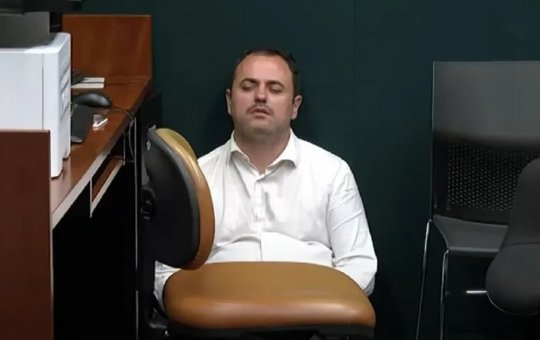 Deputado Glauber Braga perde 4,6 kg durante greve de fome contra cassação