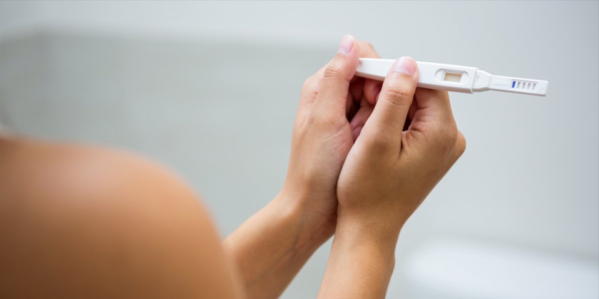 Educadora revela caso de "roleta russa" em escola de alto padrão e faz alerta sobre gravidez na adolescência